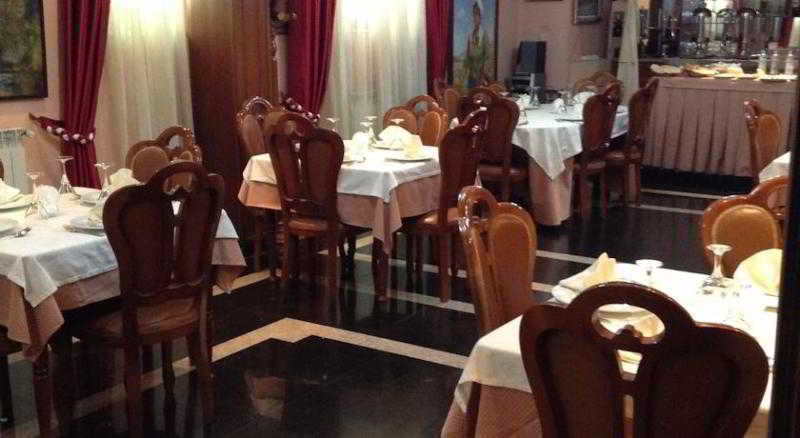 Art Hotel Nirvana Tirana Restaurante foto