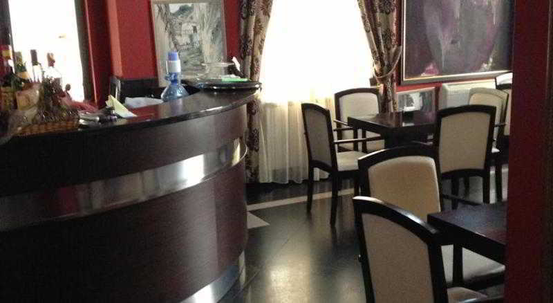Art Hotel Nirvana Tirana Restaurante foto